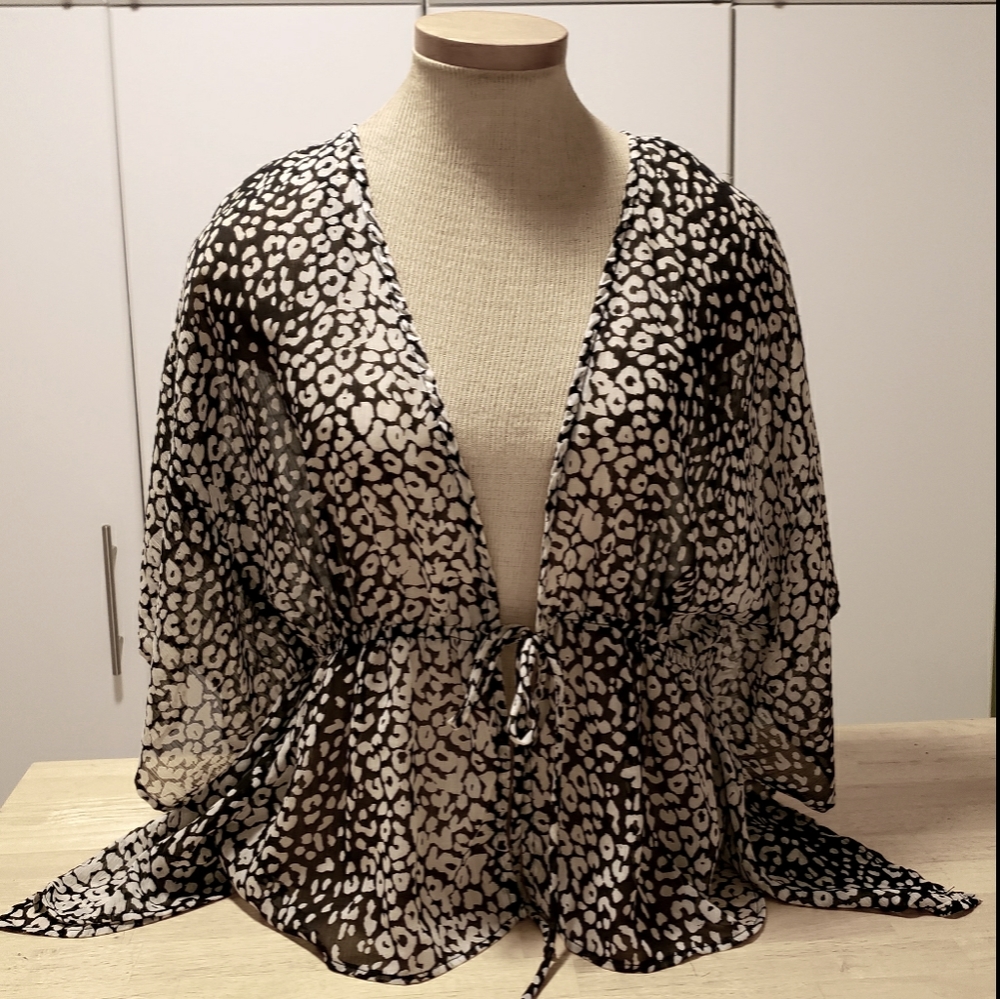 Last Chance - Bundle and Save - Black and white tie front blouse